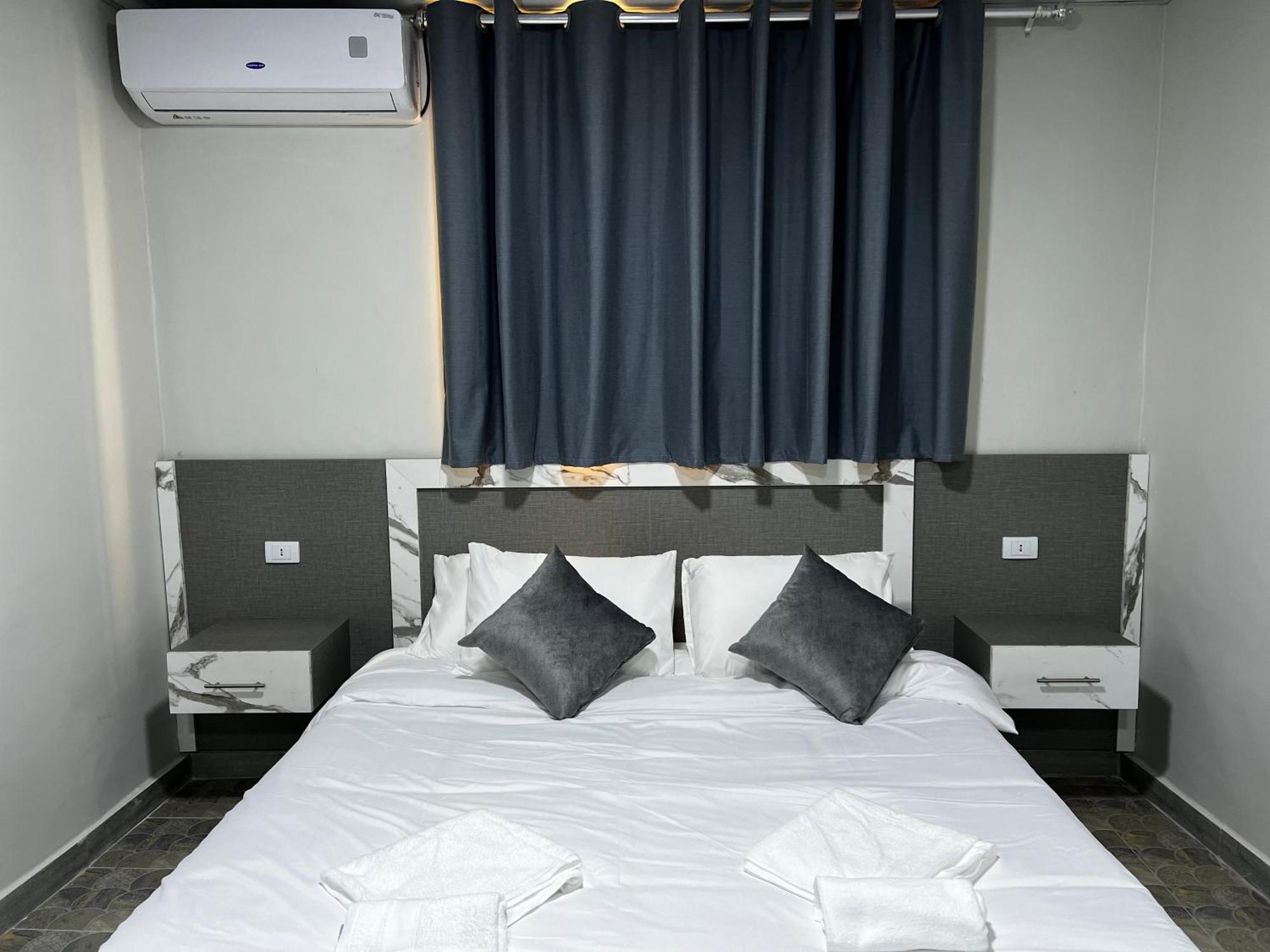 Downtown Inn Madaba Bagian luar foto