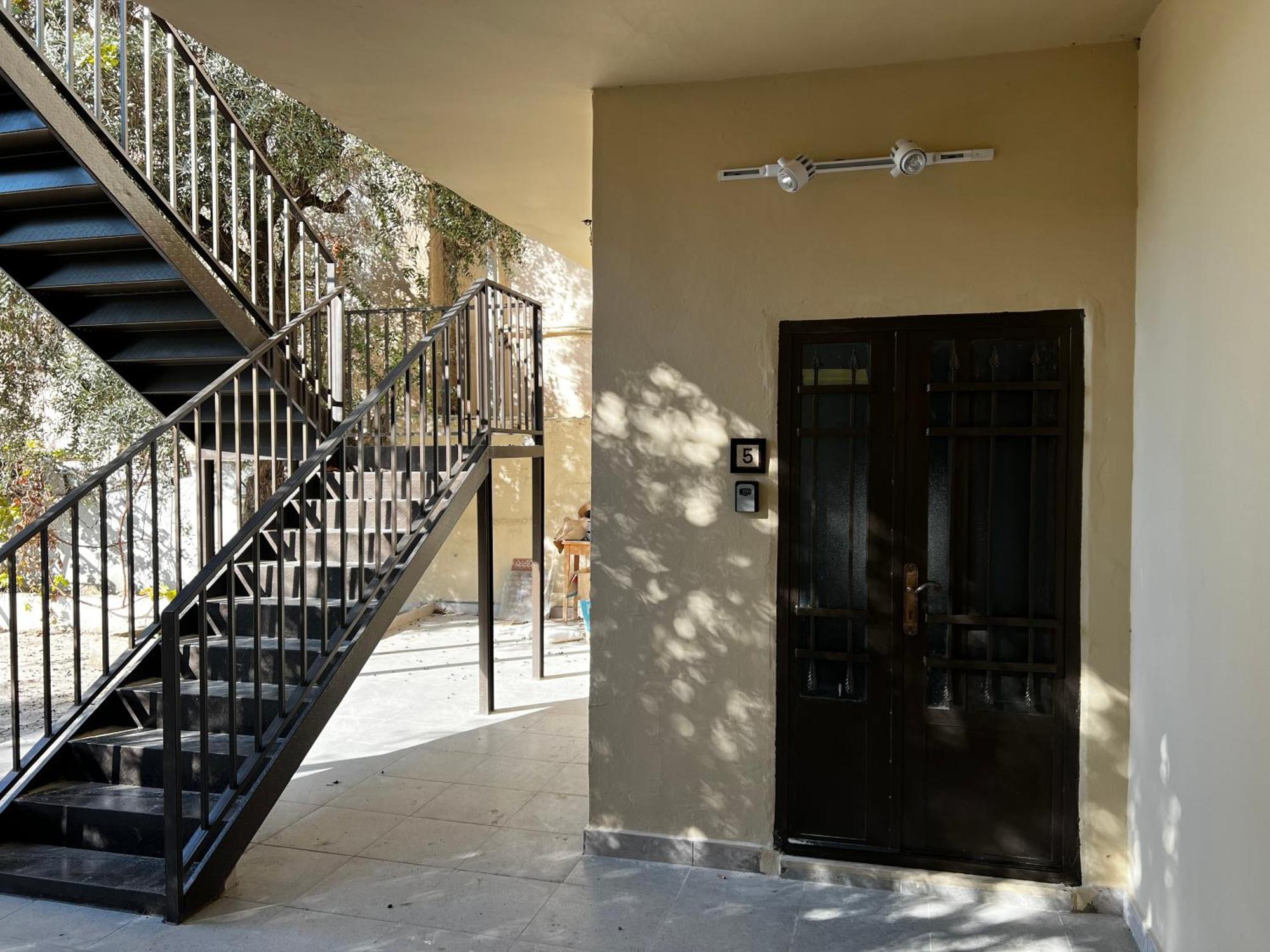Downtown Inn Madaba Bagian luar foto